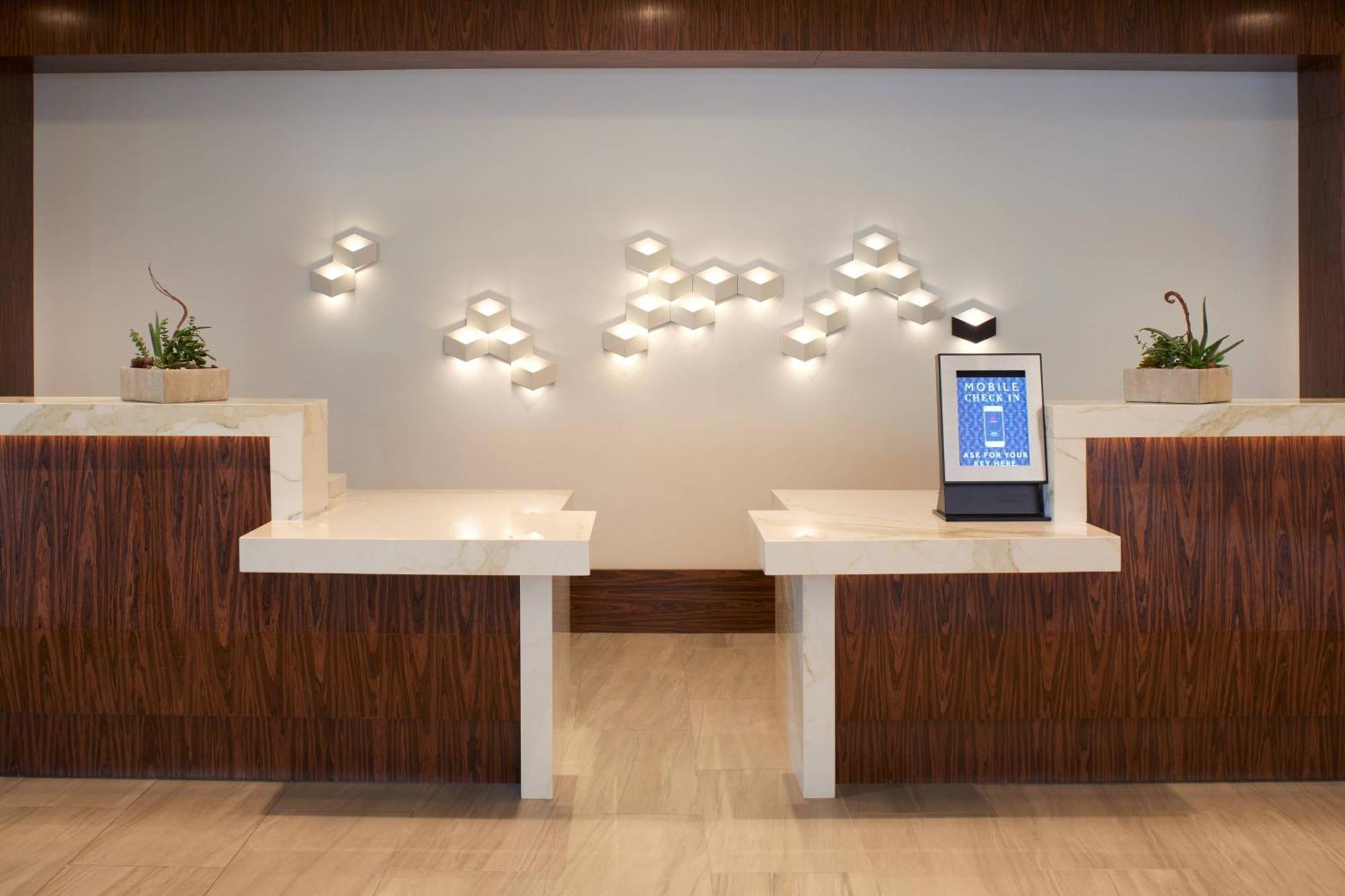 Marriott East Lansing At University Place מראה חיצוני תמונה