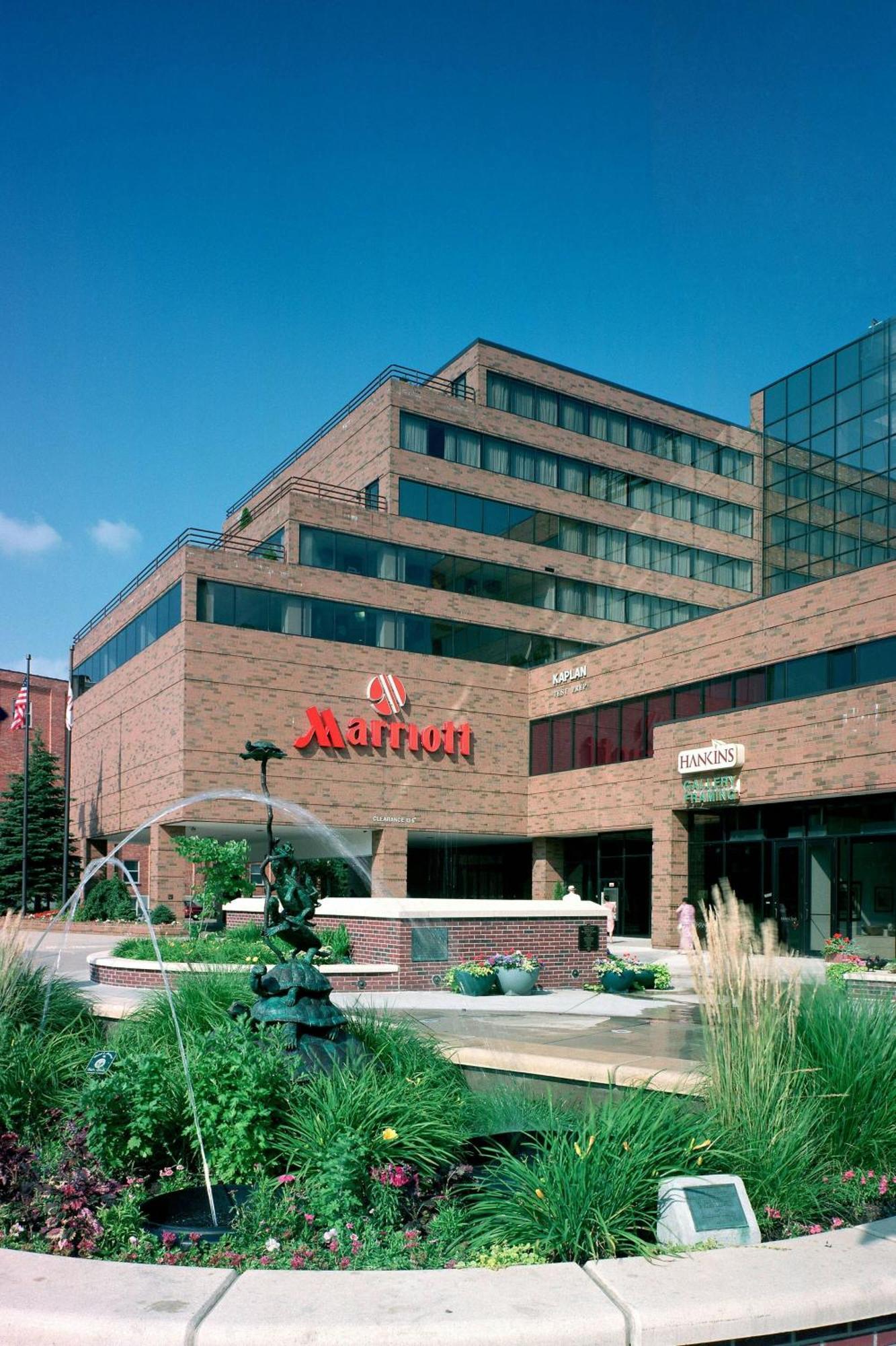 Marriott East Lansing At University Place מראה חיצוני תמונה
